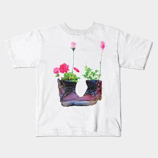 Old shoes with flowers Kids T-Shirt